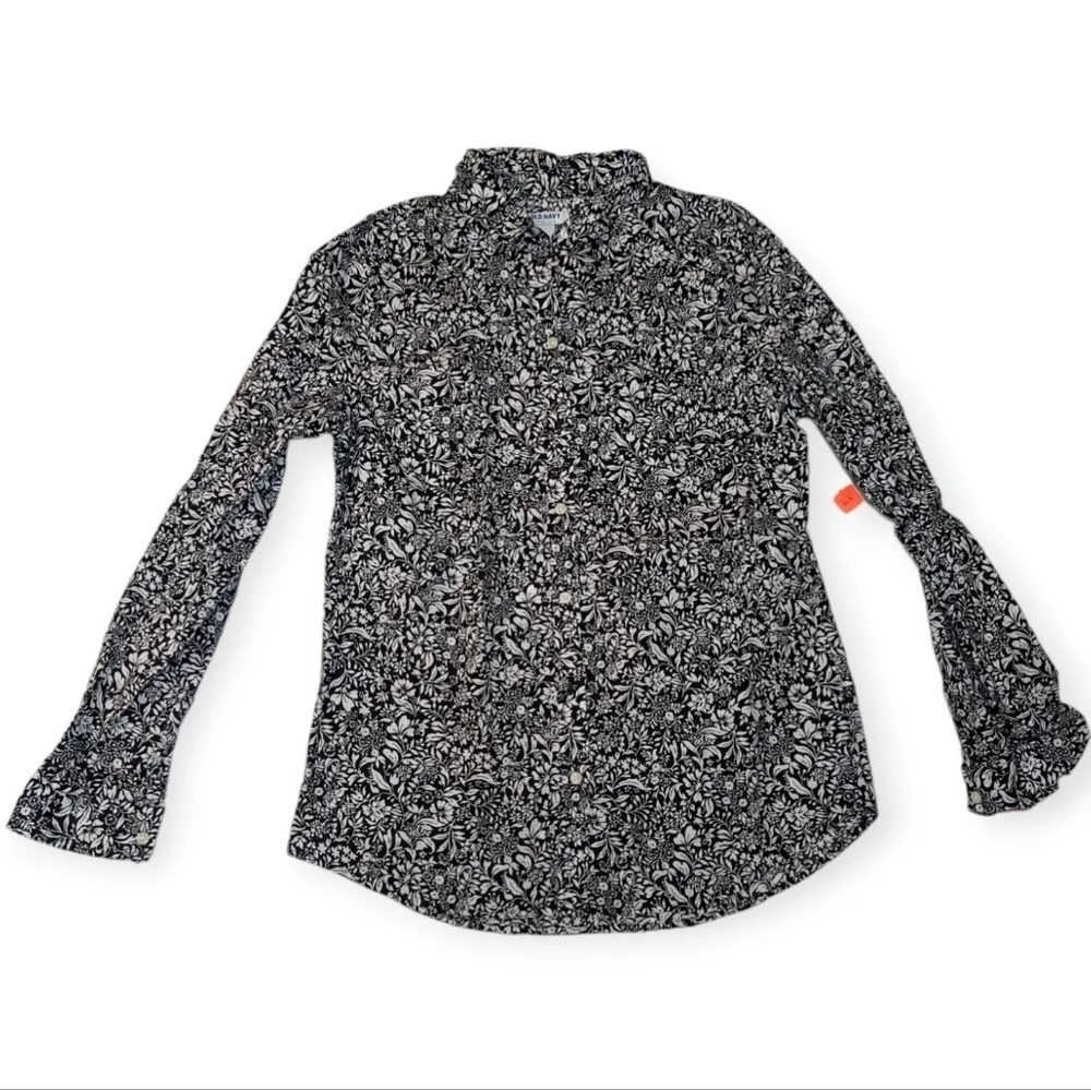 NWT Old Navy Black & White Cotton Floral Button Up Woman's Medium